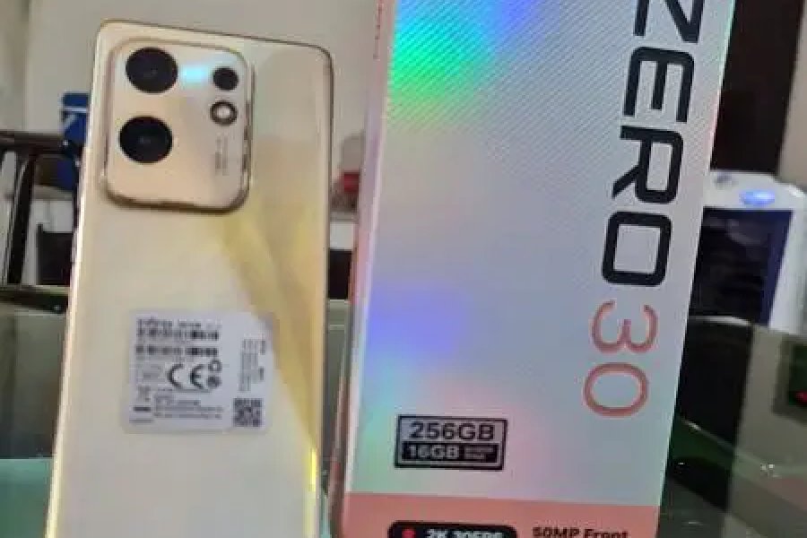 Infinix zero 30 8/256Gb ( pin Dot see pics ) 5000 mah 108Mp 10/10