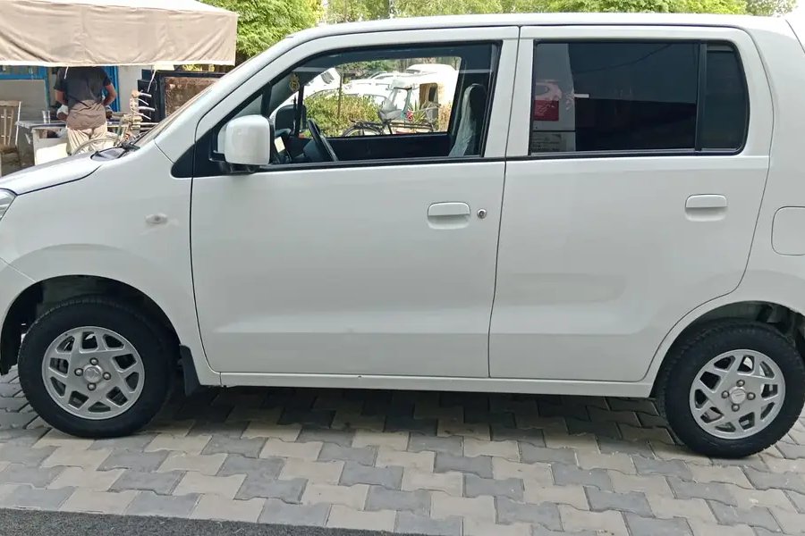 Suzuki Wagon R 2023