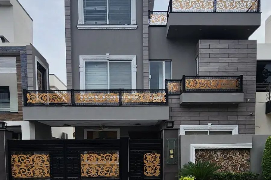 10 Marla House For Sale in Citi Housing Phase 1