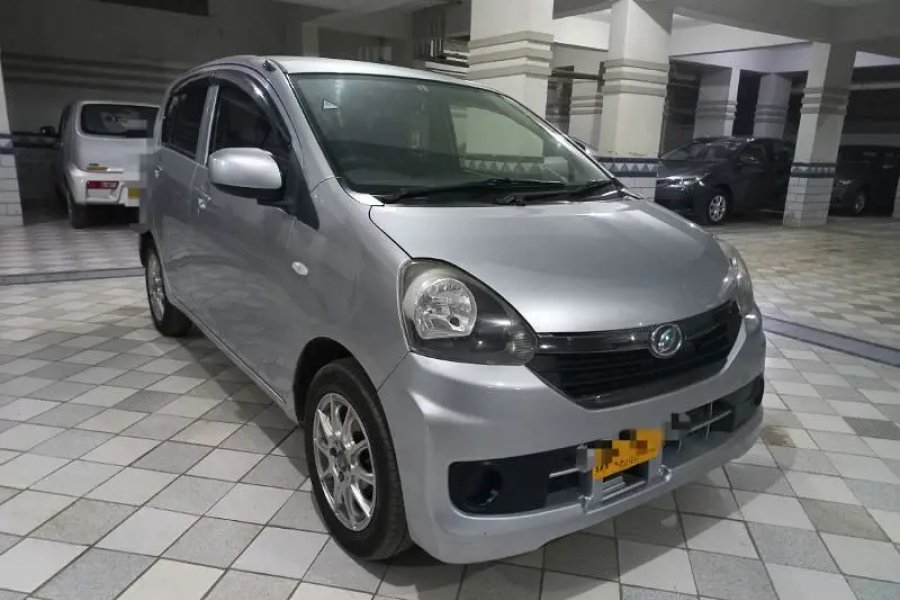 Daihatsu Mira eis x eco idle model 2015 registered 2016