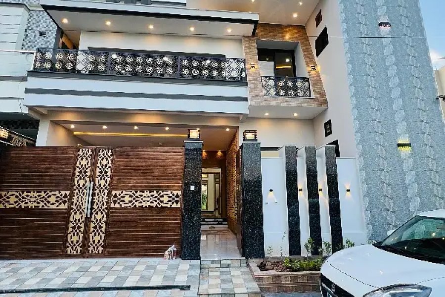 Spacious Prime Location House Is Available For sale In Ideal Location Of Warsak Road