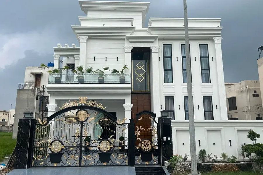10 Marla Luxury House For Sale in Citi Housing