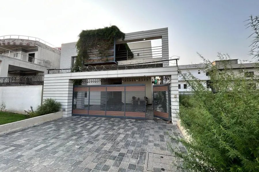 1 Kanal, 5 Bed Luxury House, Service Rd to Srinagar HighWay, G-13, Ibd