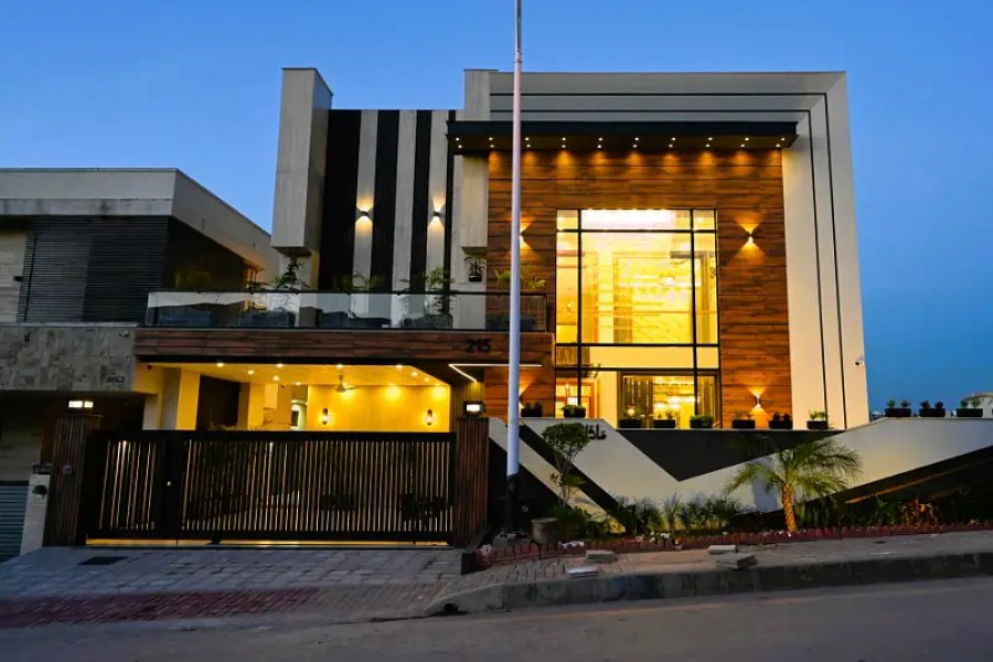 1 kanal Designer House Available For sale in Bahria town