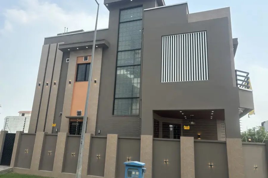 DHA RAHBAR BRAND NEW CORNER MOST BEAUTIFUL HOUSE IS AVAILABLE FOR SALE