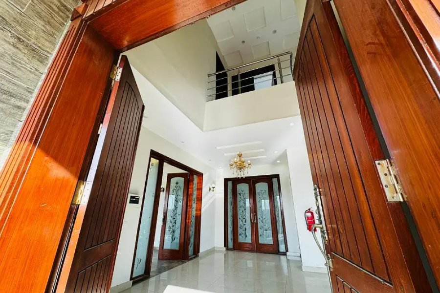 1 Kanal HOUSE FOR SALE
