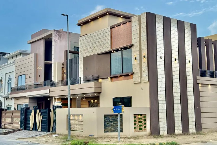 Corner Luxurious House For Sale