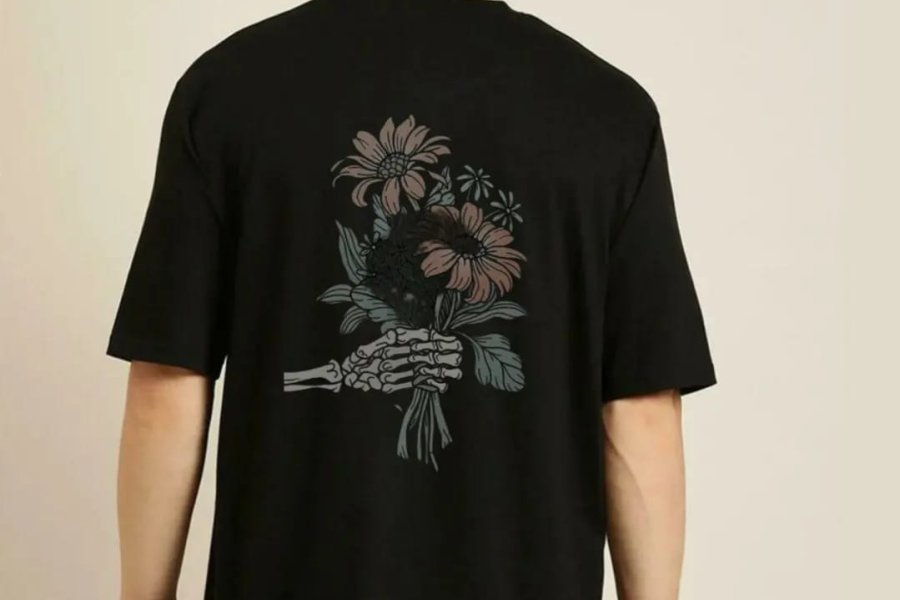 Printed T-shirt Available for Females in Karachi.