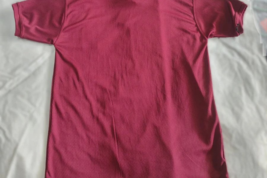 Men Decent and High Quality T Shirt by Kragnify