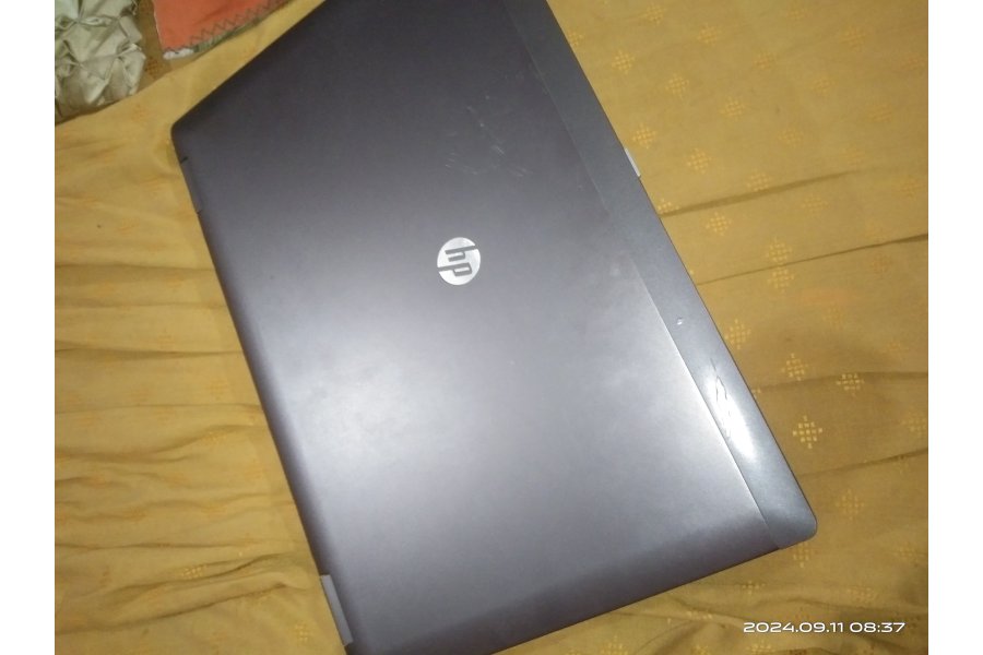 One hand used laptop for sale