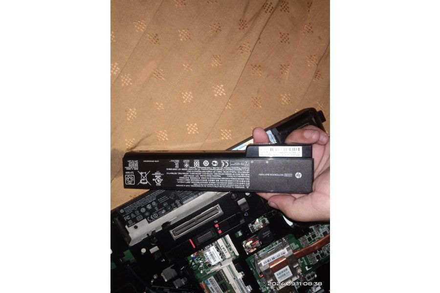 One hand used laptop for sale