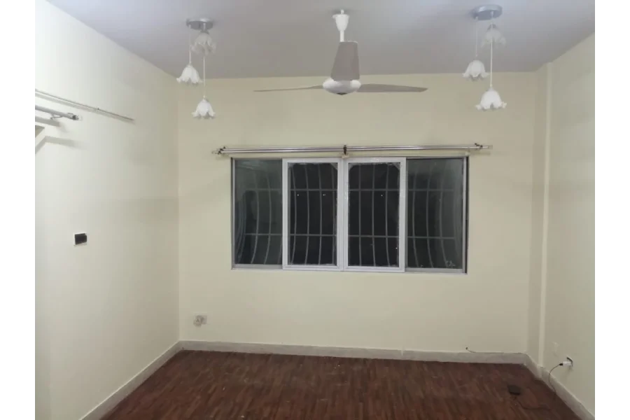 Clifton Garden 2 - Corner Apartment Three Side Open