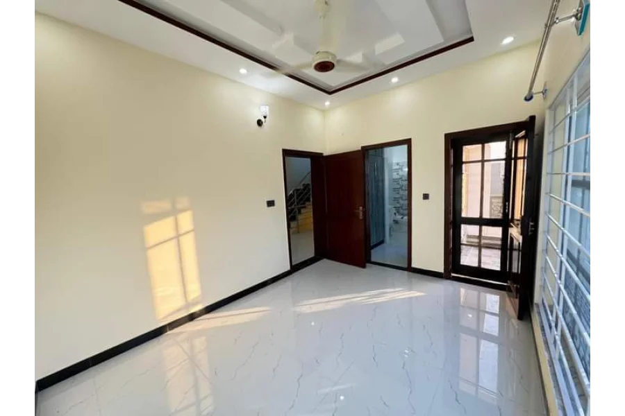 5 marla Brand new designer house in Bahria Enclave Islamabad