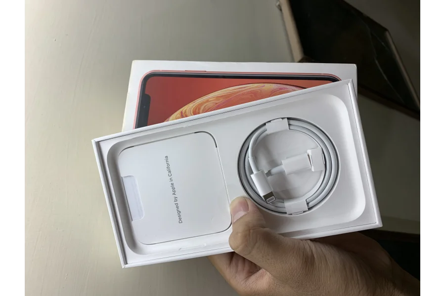 iPhone XR Open Box 100% Battery Health