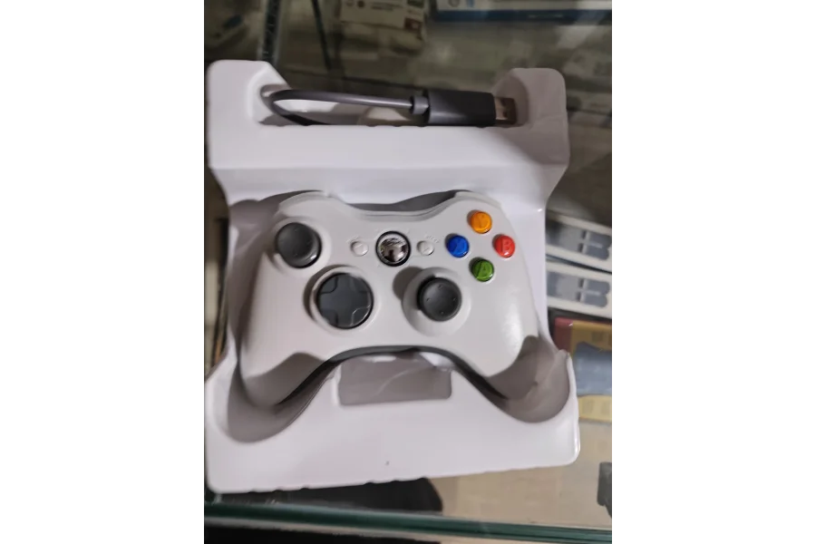 Xbox 360 Special Edition White Wireless Controller With Dongle