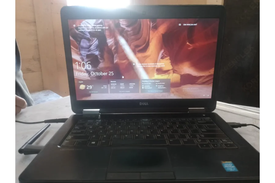 Dell Laptop - Intel Core i5 | 4GB RAM | 154GB Storage | 4K Display