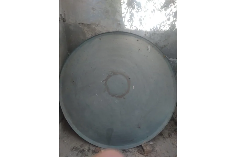 Dish with stand