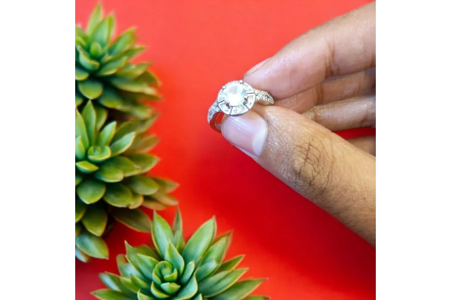 جدید ڈیزائن زرکون کی سالگرہ اور منگنی کی انگوٹھی