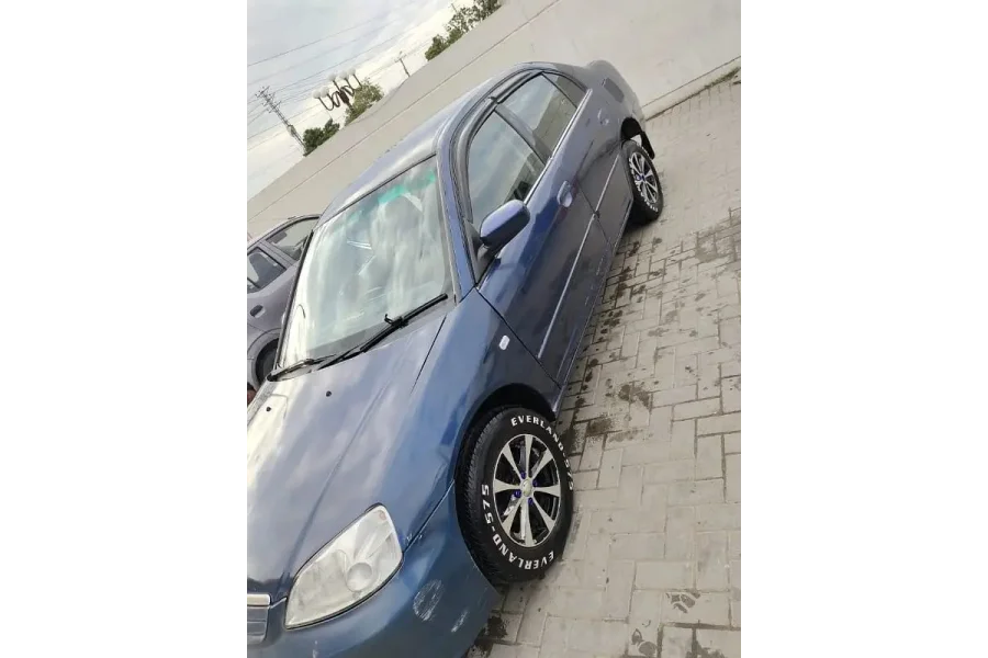 Honda Civic EXi 2001