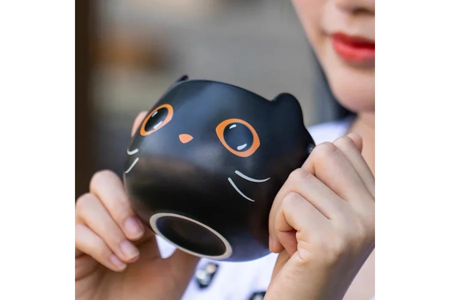 کدو کا ڈھکا ہوا چمچ جوڑے کا گفٹ مگ-0