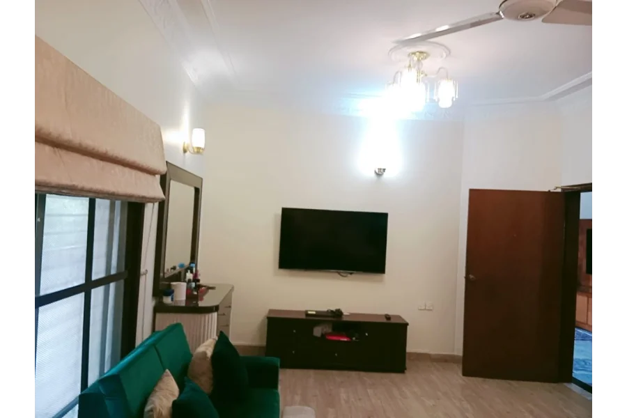 Defence phase 4 300 yards bungalow.