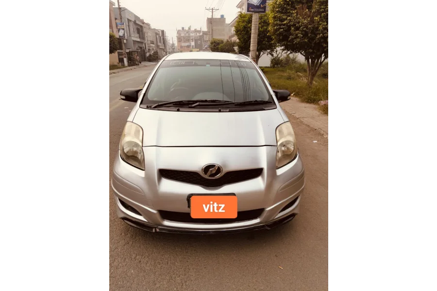 Toyota vitz 2010/13/14-0