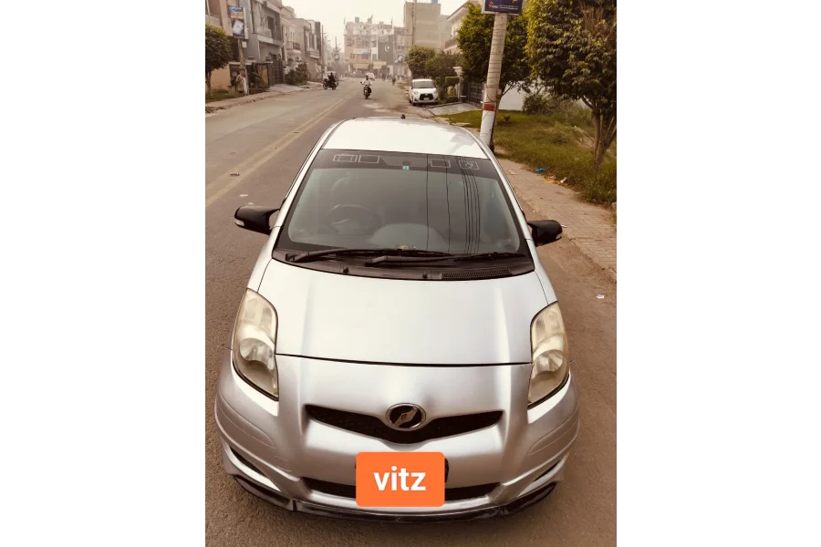 Toyota vitz 2010/13/14