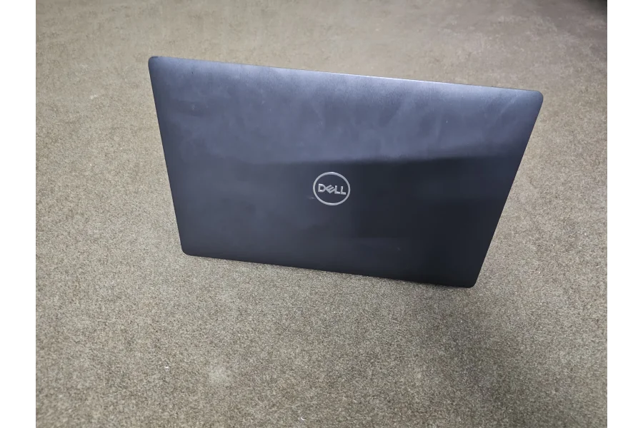 Dell Latitude 5500-0
