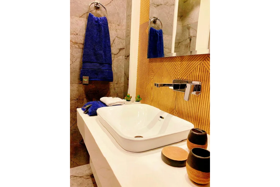 ڈی ایچ اے پرائم لوکیشن میں خوبصورت 5 مرلہ گھر