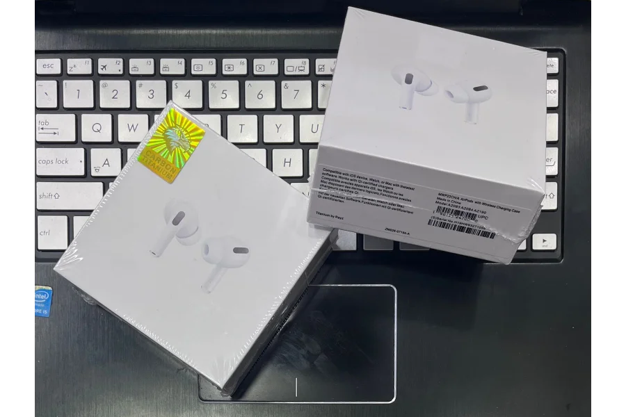 Pro 2 Second generation with magnetic charging Case Usb-C