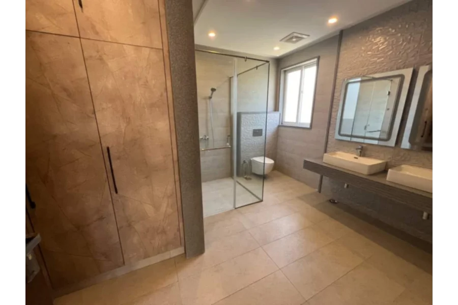 لیک سٹی، لاہور میں کنال مکان برائے فروخت