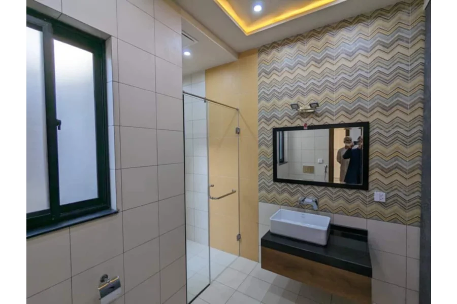 Fully Furnished Kanal House for Sale near UCP, Lahore