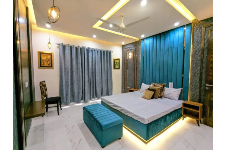 Fully Furnished Kanal House for Sale near UCP, Lahore