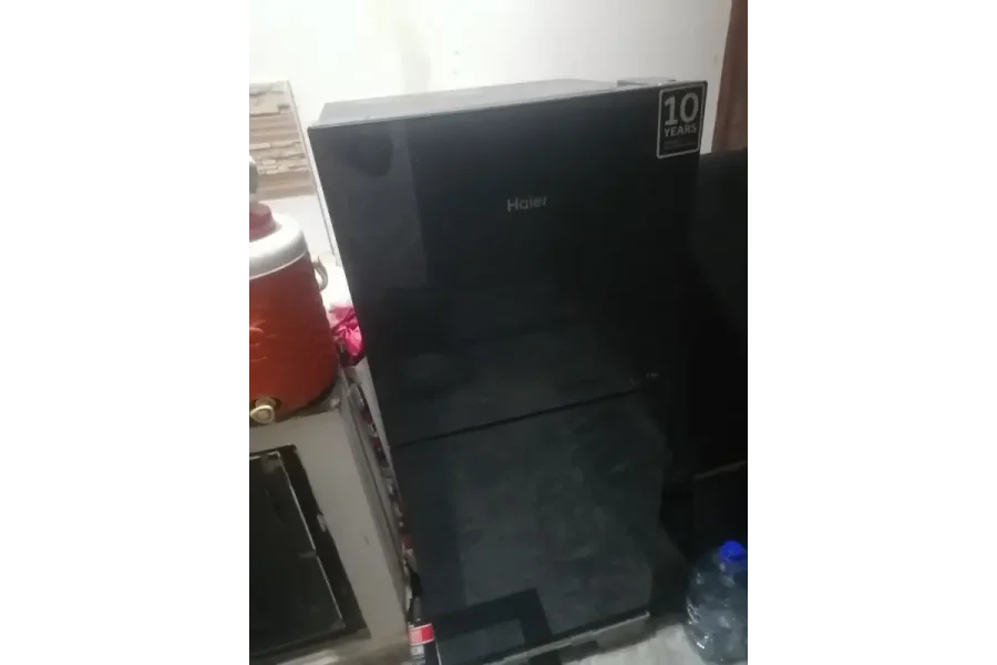 Haier Fridge E-Star HRF-216EPB