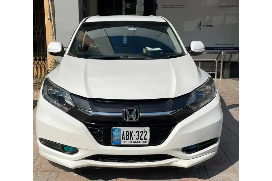 Honda Vezel Hybrid X 2015