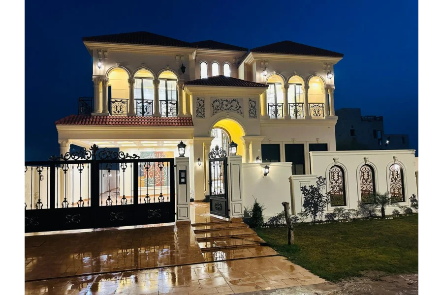 1 Kanal Luxurious Brand new Triple Story House for Sale in DHA Multan-0