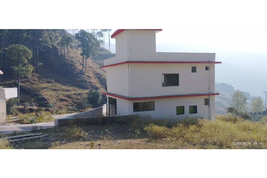 ڈبل یونٹ انڈیپنڈنٹ کارنر ولا