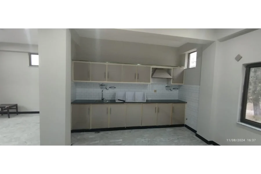 ڈبل یونٹ انڈیپنڈنٹ کارنر ولا