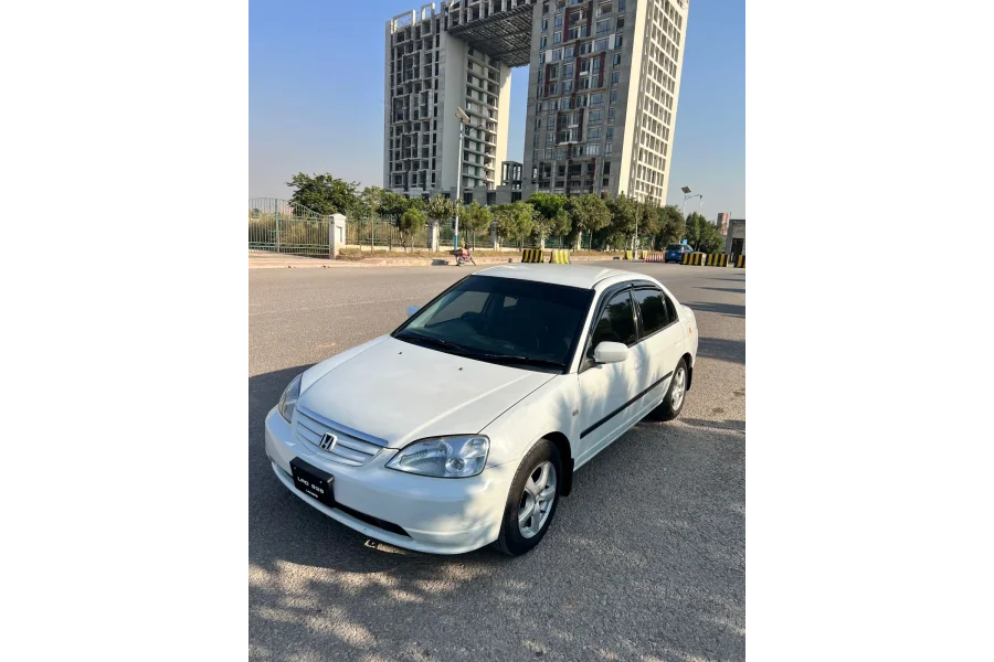 Honda Civic 2001 رجسٹرڈ LHR برائے فروخت
