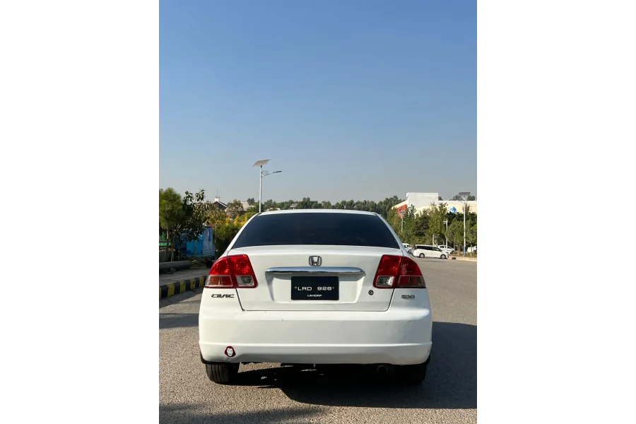 Honda Civic 2001 رجسٹرڈ LHR برائے فروخت