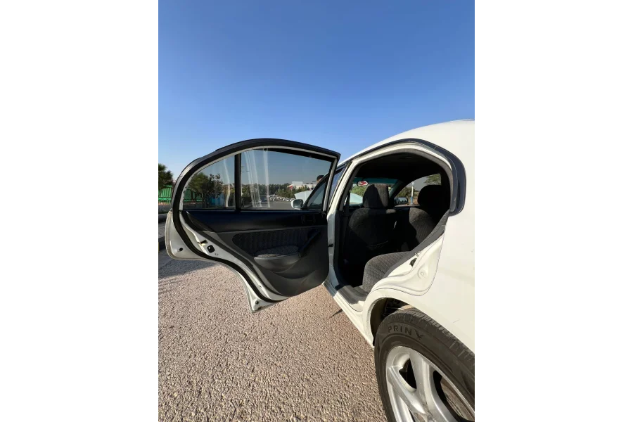 Honda Civic 2001 رجسٹرڈ LHR برائے فروخت