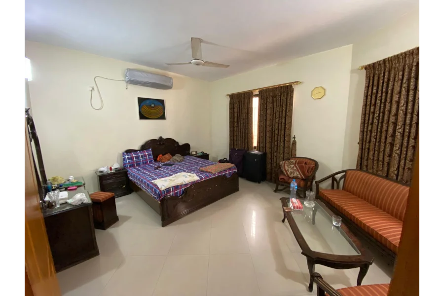 ڈی ایچ اے کراچی میں 512 مربع گز خوبصورت مکان برائے فروخت