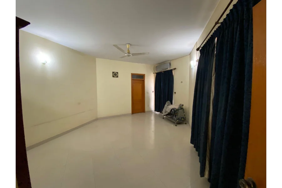 ڈی ایچ اے کراچی میں 512 مربع گز خوبصورت مکان برائے فروخت