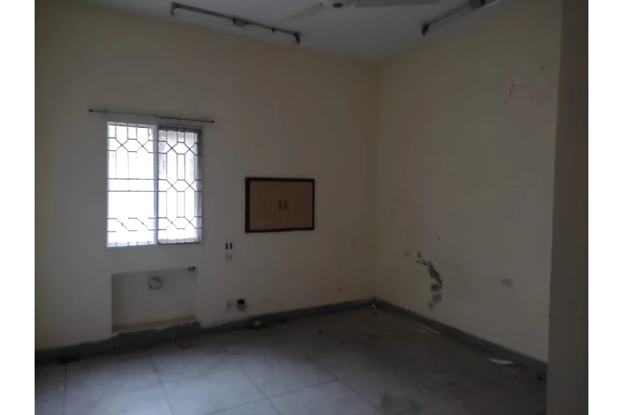 1 Kanal Upper portion for rent  in Peshawar