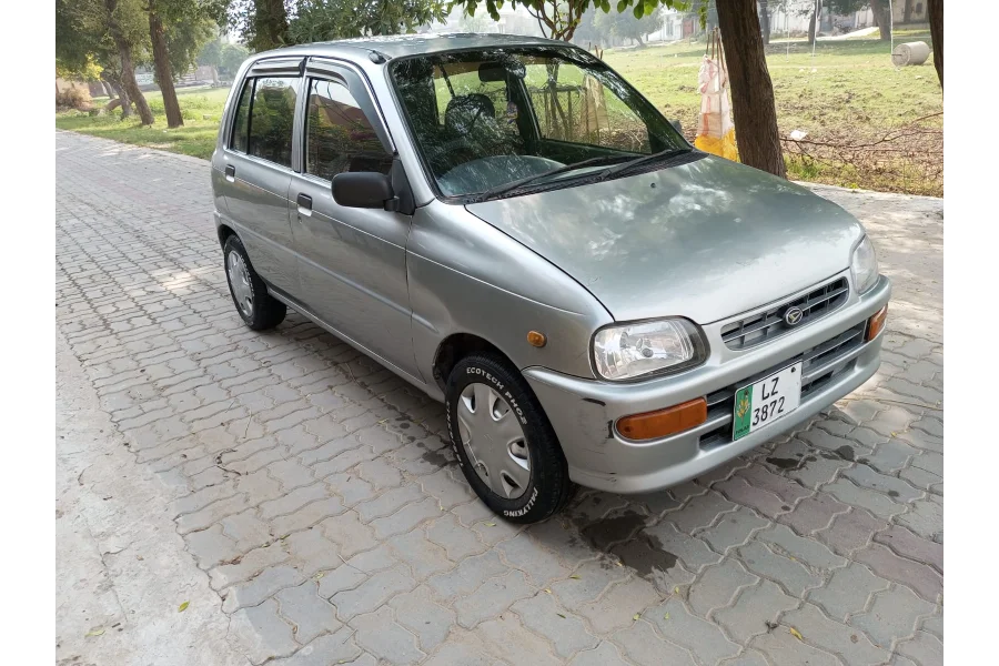 Coure 2004 model for sale