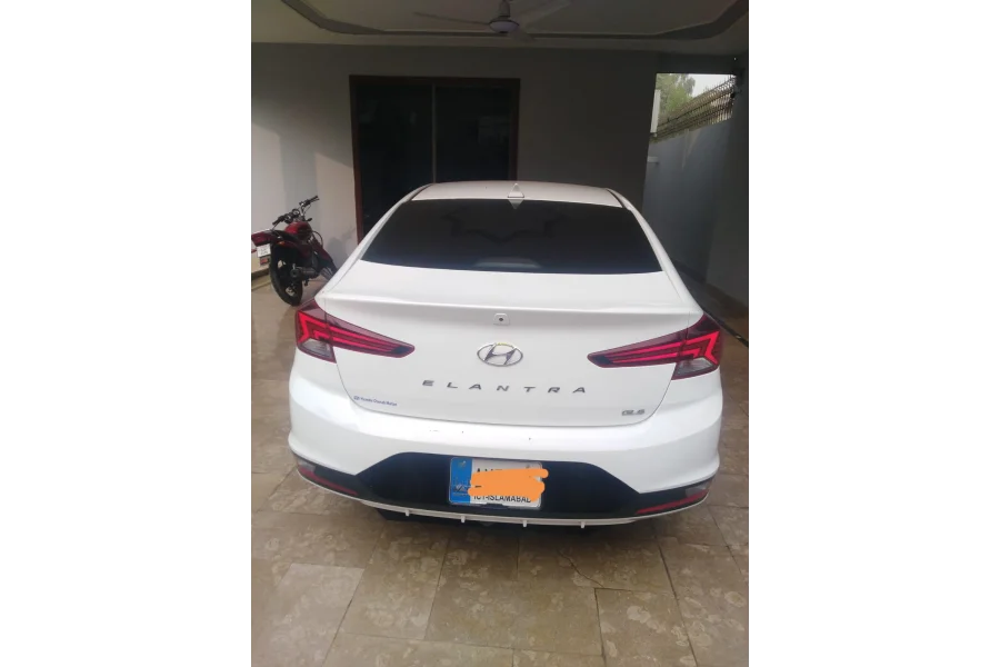 ہنڈائی ایلانٹرا جی ایل ایس 2022