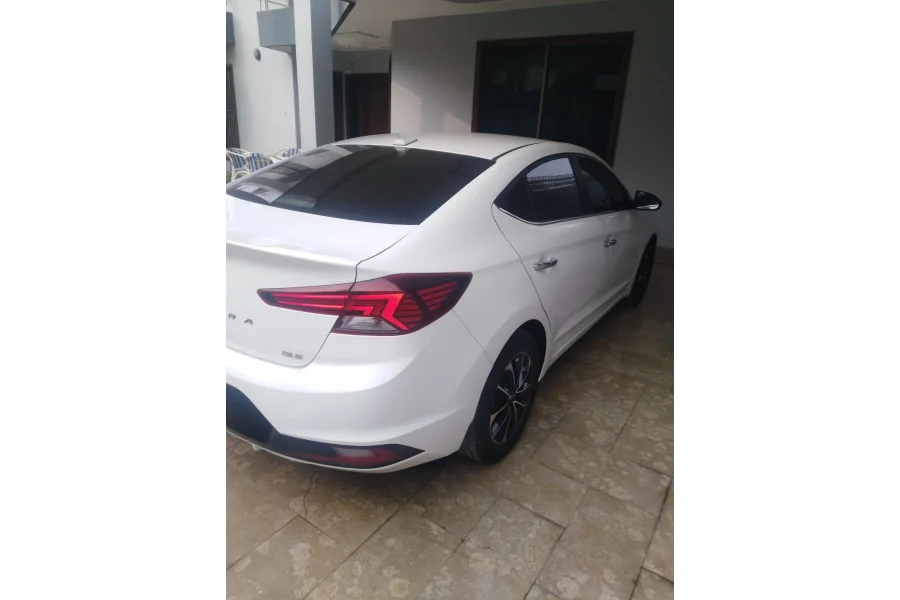 ہنڈائی ایلانٹرا جی ایل ایس 2022