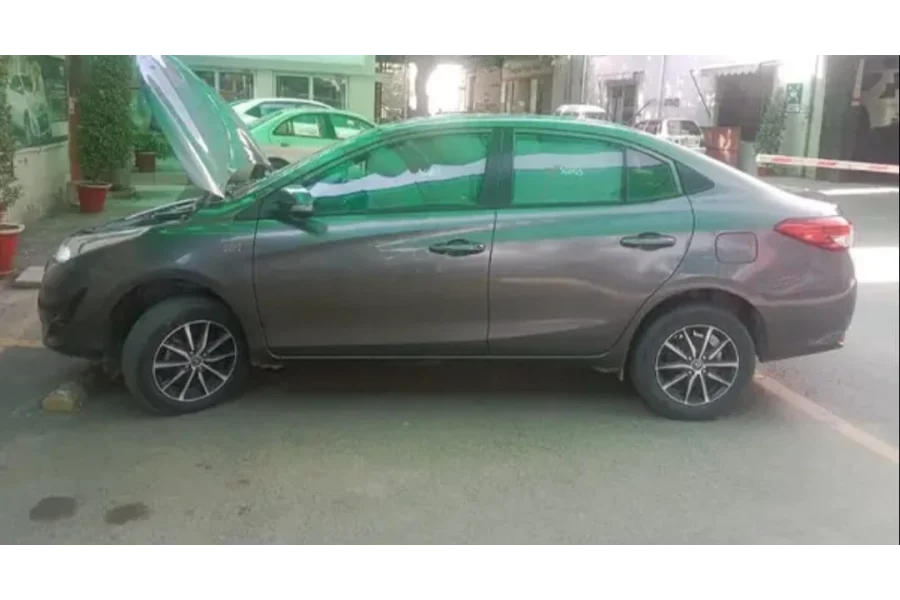 Toyota Yaris Ativ MT 2021 ماڈل برائے فروخت-0