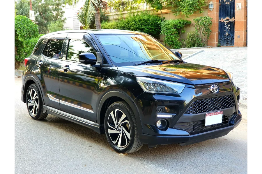 ٹویوٹا رائز ماڈل 2021 برائے فروخت