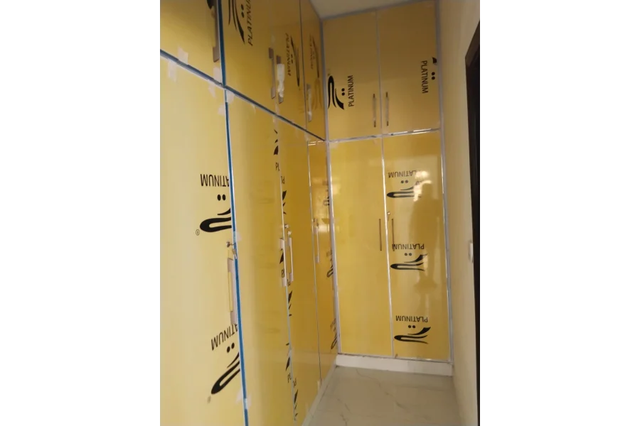 1 کنال ڈیزائن کا بالکل نیا مکان کرایہ پر